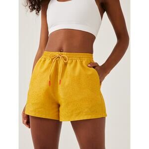 Outdoor Voices GeoShine‎ 2.5 in Short Goldfinch Yellow Large Run Athletic Nylon